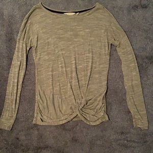 Athleta twist front long sleeve shirt